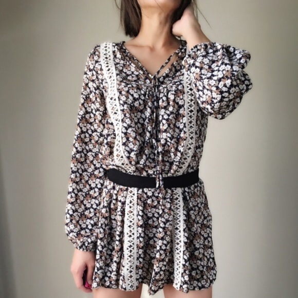 BOHO GYPSY  FLORAL PRINT MINI DRESS - Picture 3 of 4